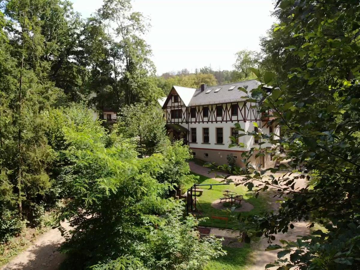 Zur Margarethenmuehle - Landgasthof Und Waldhotel Rosswein Luaran gambar
