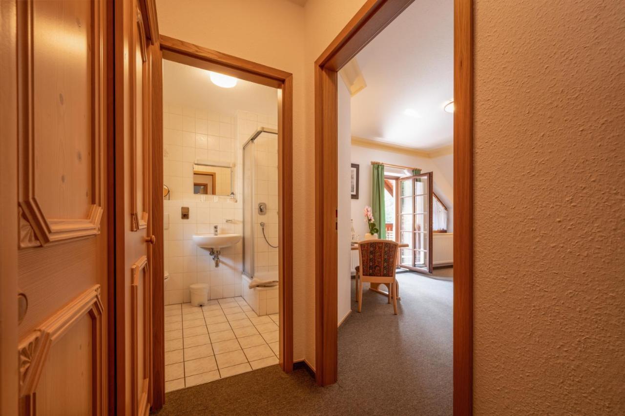 Zur Margarethenmuehle - Landgasthof Und Waldhotel Rosswein Luaran gambar