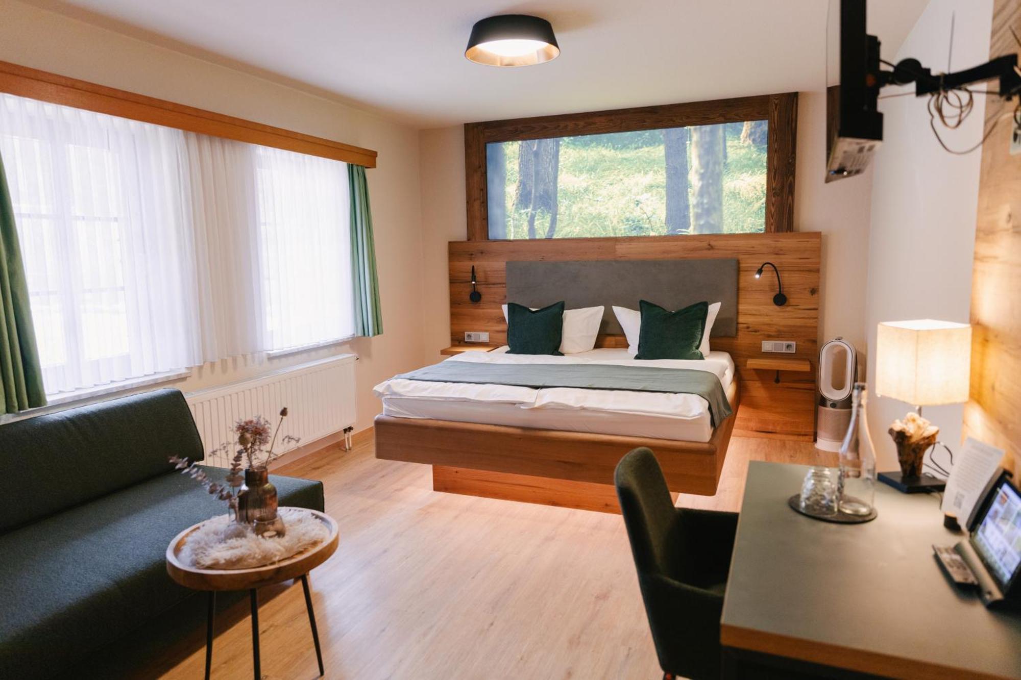 Zur Margarethenmuehle - Landgasthof Und Waldhotel Rosswein Luaran gambar