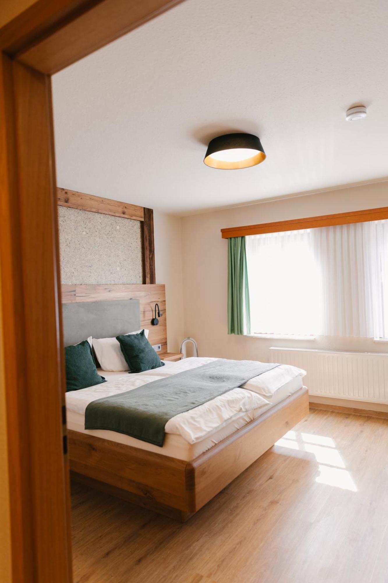 Zur Margarethenmuehle - Landgasthof Und Waldhotel Rosswein Luaran gambar